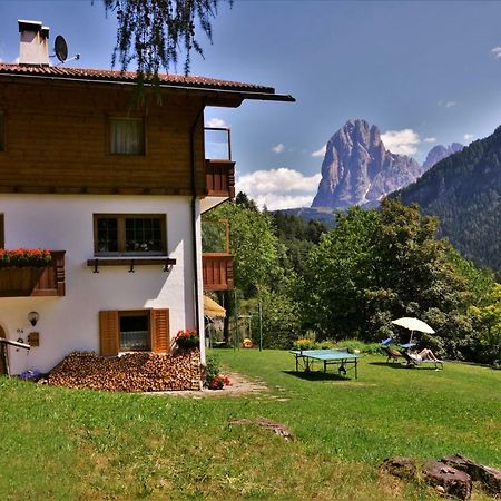 Apartment Larjei Urtijëi Dış mekan fotoğraf